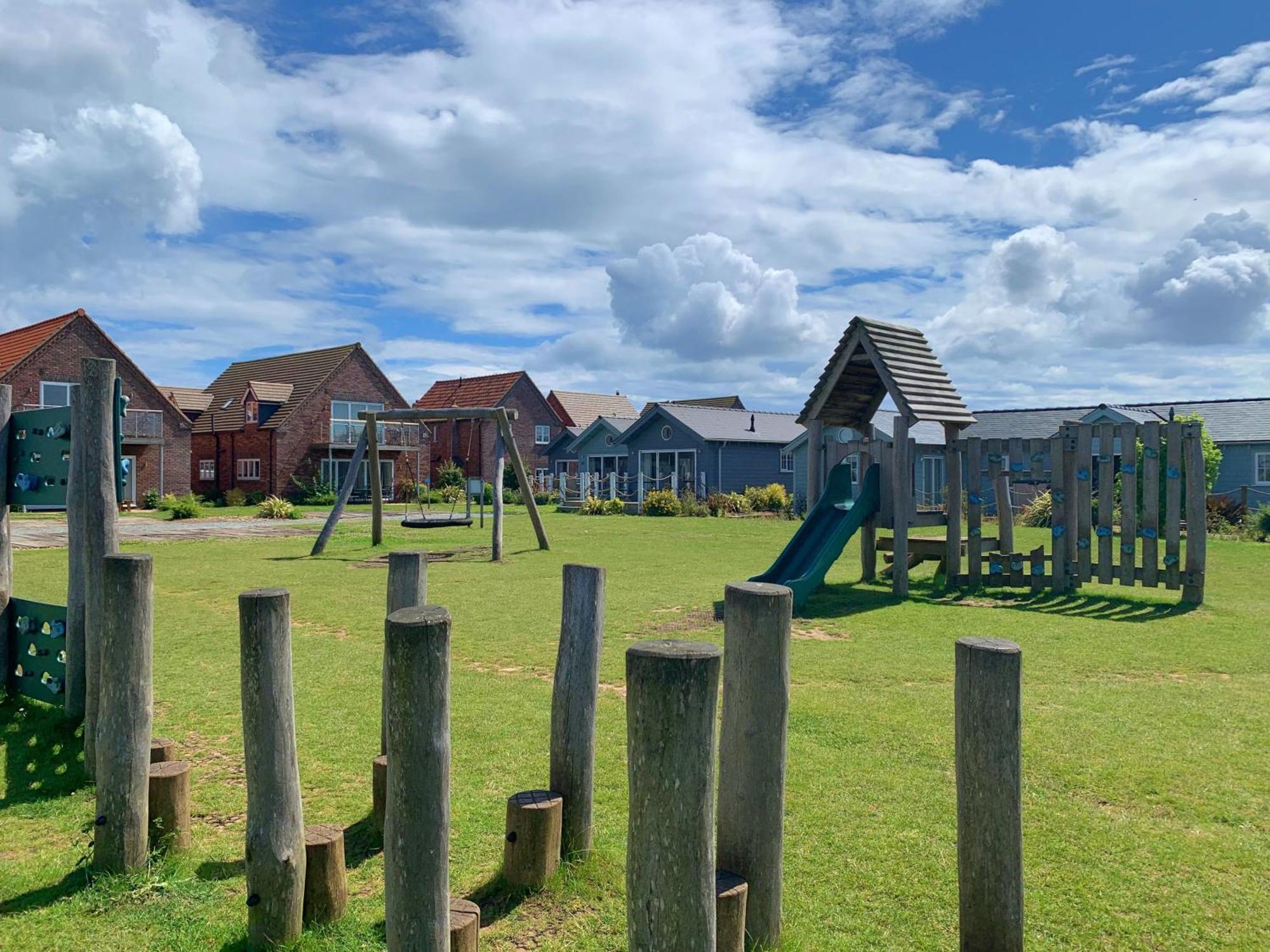 Вилла Anchors Away At The Bay Filey, Sleeps 7, 2 Dogs Welcome For Free Too Экстерьер фото